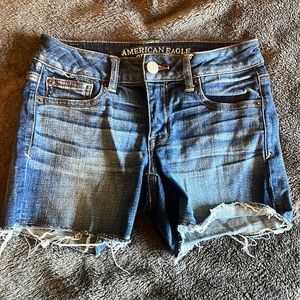 American Eagle  Outfitters super stretch low/mid rise shorts, size 2